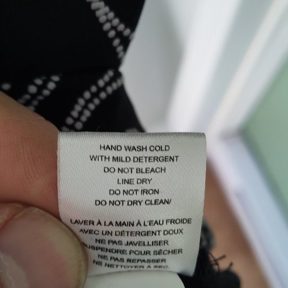 Laura Petites short dress, size 4 petite black dress with white design - Picture 6 of 7